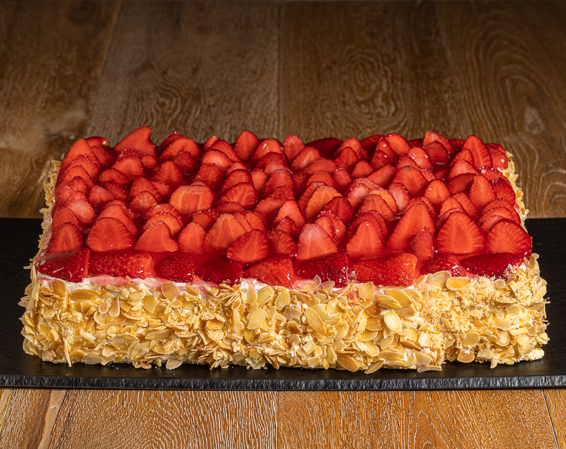 Tourte aux fraises carrée
